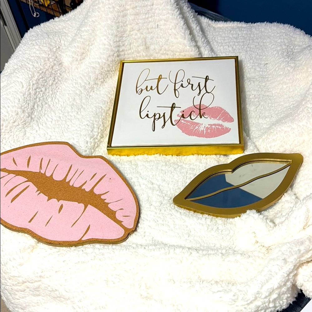 But First Lipstick Wall Art Set - Pink Lip Accents